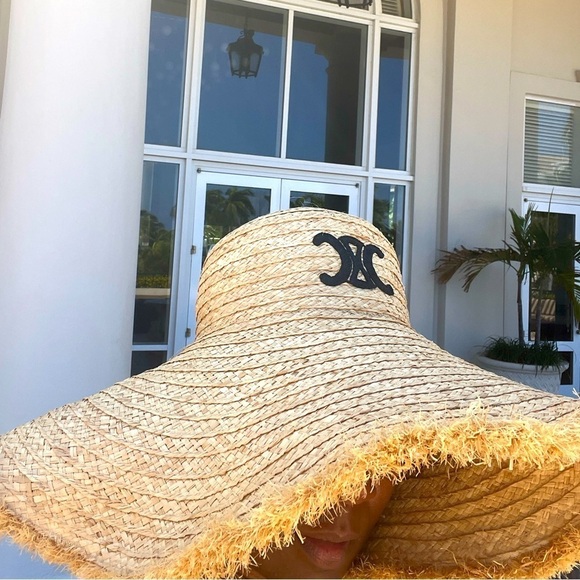 CELINE WIDE-BRIMMED TRIOMPHE HAT IN RAFFIA
NATURAL - Picture 1 of 14